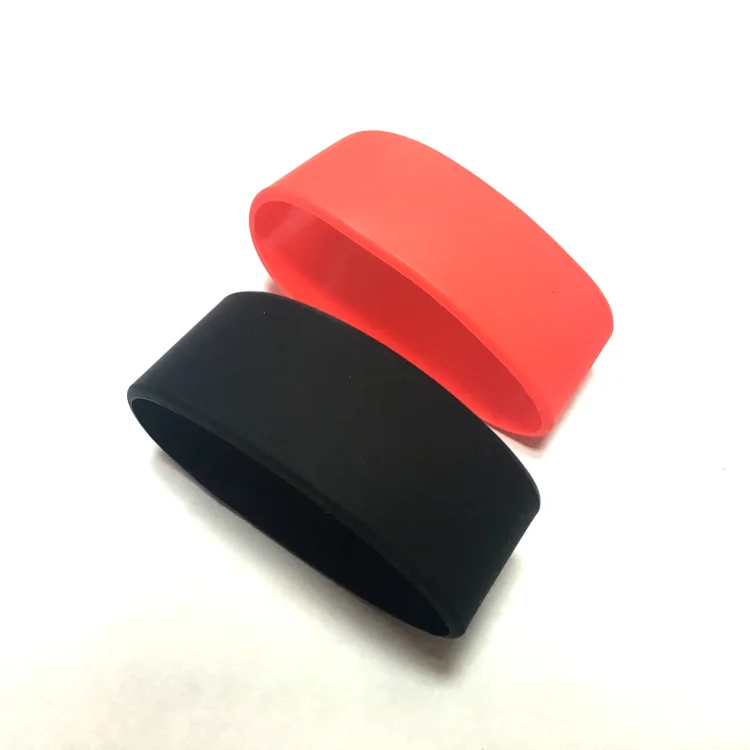 

101 108 Non-Slip Cover