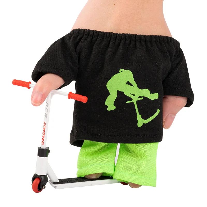 Finger Skateboard Toys Alloy Finger Scooter with Pants Shoes and Tools Gift