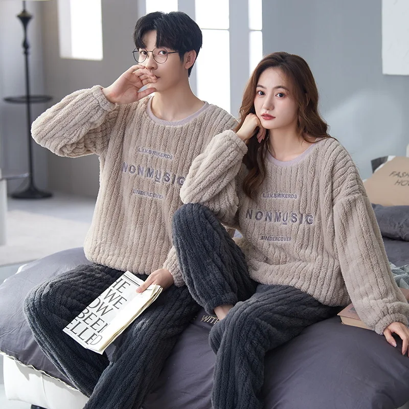 Couple Nightwear Suit Winter Flannel Korean Womens Pajamas Casual Homewear Men Plus Size L-3XL Coral Fleece Pijamas Mujer