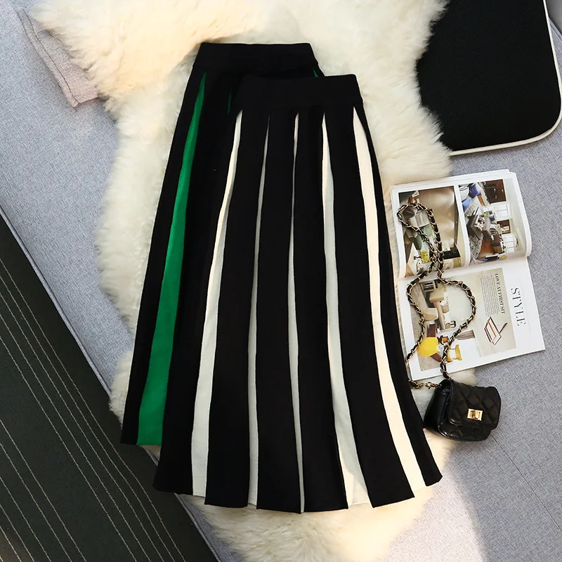 Women's Knitted 2024 New Waist Slimming Green Color Matching High-End Mid-Length Pleated Long Skirt