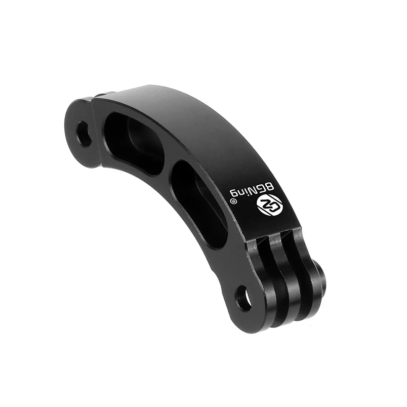 Support GoPro monté sur un casque avec attaches en plastique et aluminium pour caméra action.