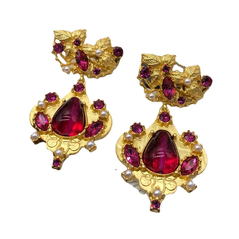 European and American vintage palace noble and elegant rose red glaze pearl exaggerated earrings, ear clips