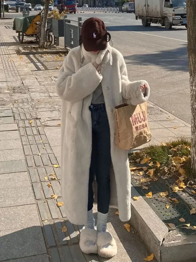 Fur Coat Women's Winter Mid Length Loose Slim Fur One Piece Environmental Protection Mink Fur Grass Coat  Winter Jacket Women