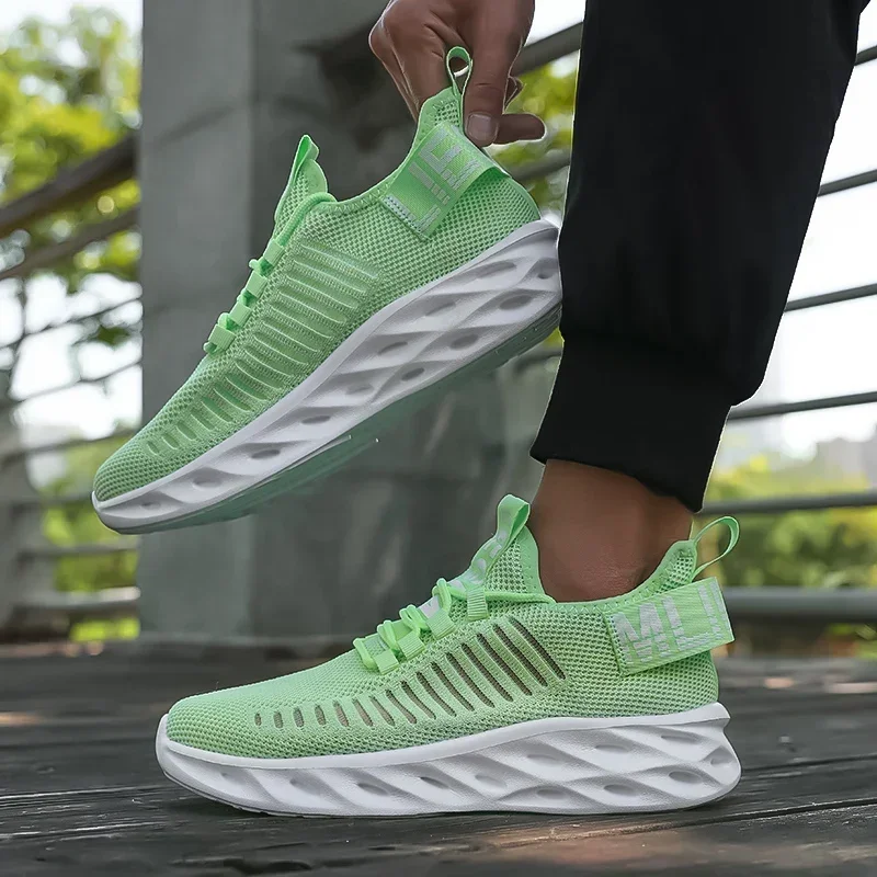 Men's Fashionable Sports Shoe Lightweight Cushioning Tenis Gym Sneakers Comfortable Running Shoe Leisure All-Match Fabric Upper