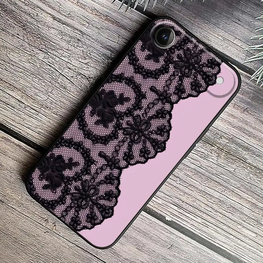 Elegant Retro Lace Art Phone Case - Stylish Protective Cover
