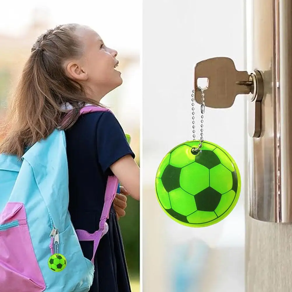 10PCS Football Reflective Keychain for Kids Night Safety Key Chain for Bags Backpack Pendant Reflector Things Traffic S J7Y9