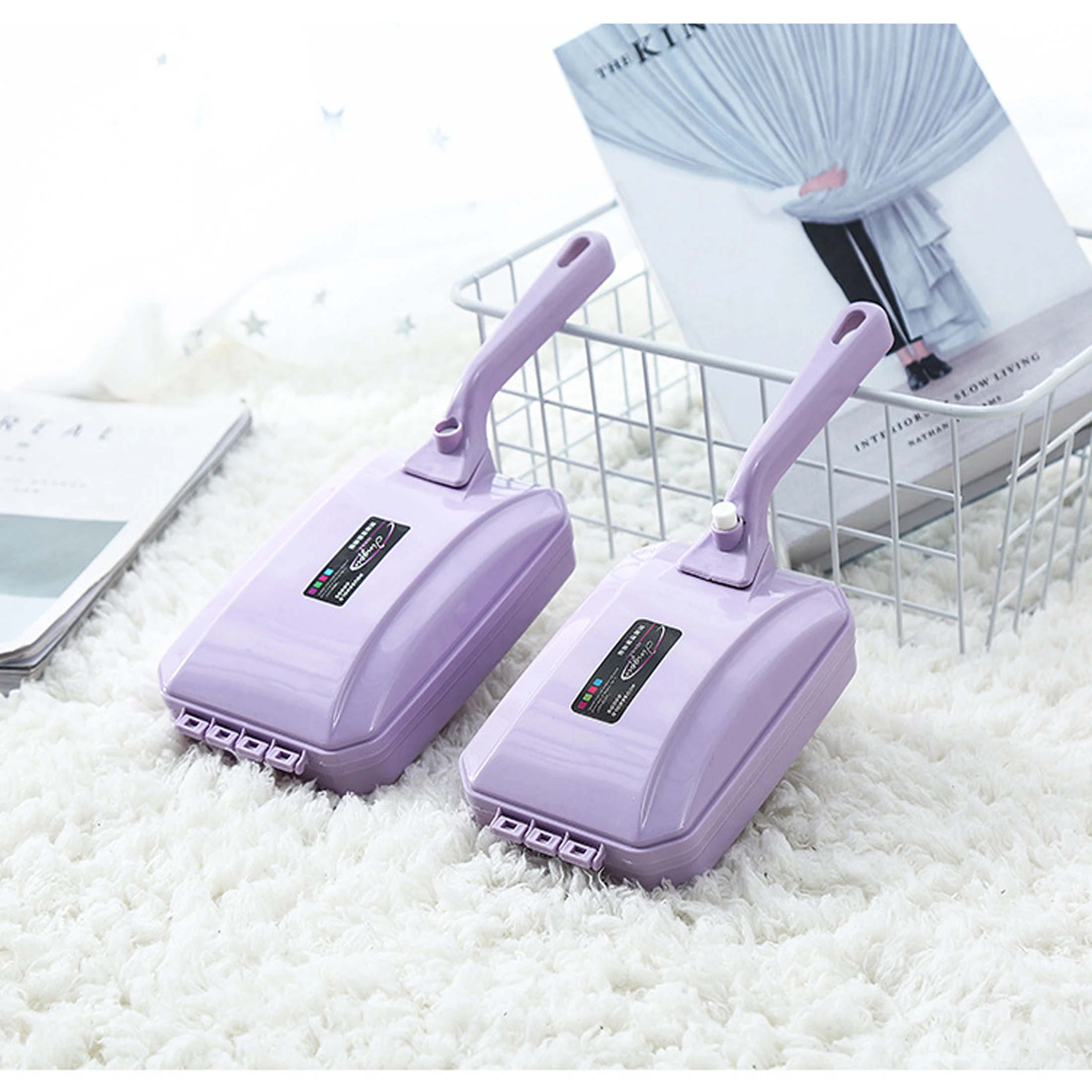 Handheld roller type dust removal and hair removal cleaning brush 1PC for sweeping beds carpets hair and dandruff dust remova