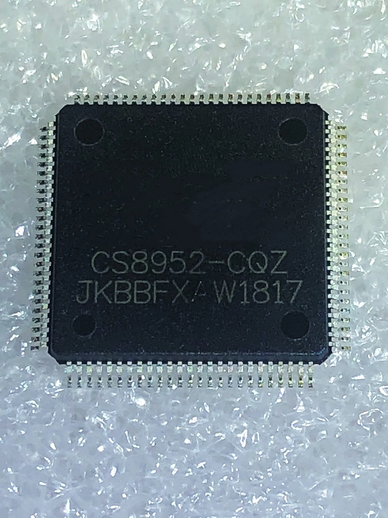 

CS8952-CQZ QFP100 professional electronic component one-stop ordering