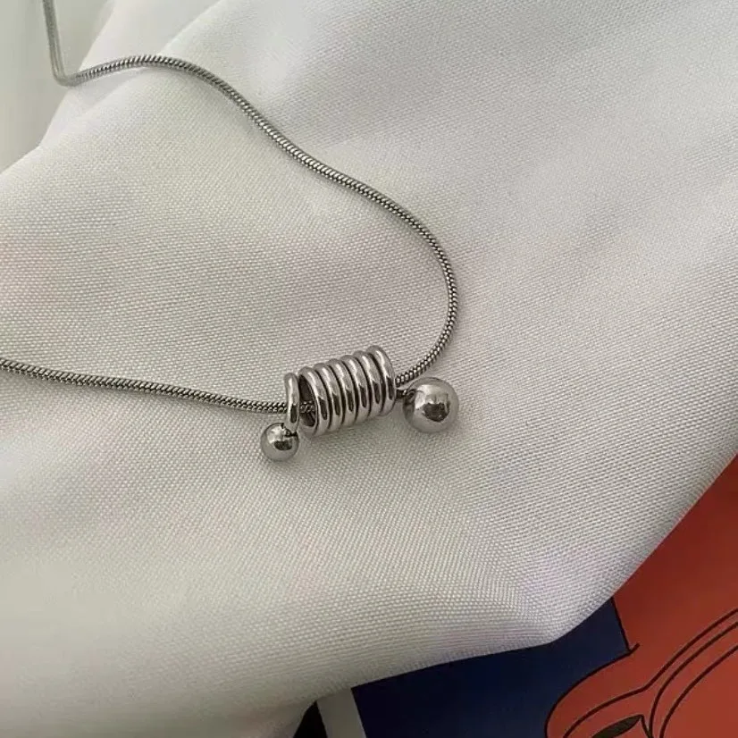 

Ожерелье с пружинной подвеской в стиле панк-рок для женщин и мужчин, колье из титановой стали в стиле хип-хоп со змеиным плетением, ювелирное изделие