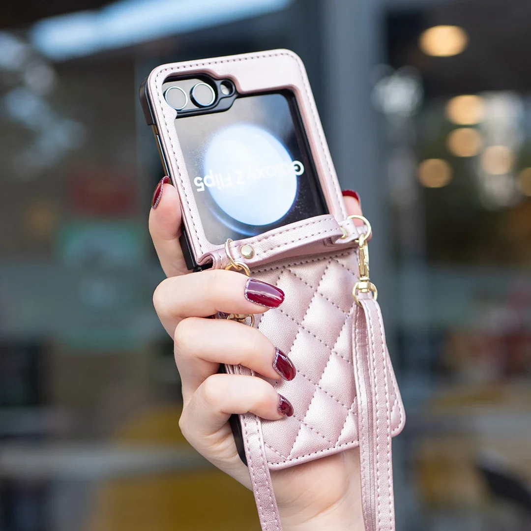 Custodia a tracolla di lusso in pelle con diamanti per Samsung Galaxy Z Flip 6 5 4 3 5G Flip6 Flip5 tracolla sottile e semplice pieghevole_voghion.com