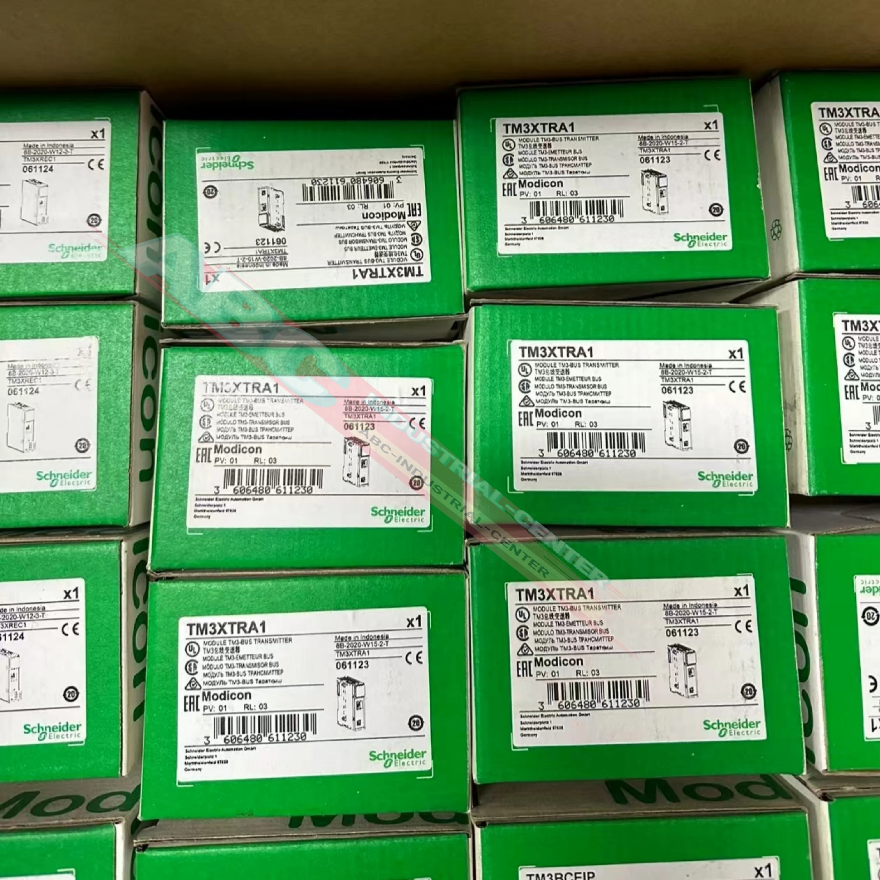 PLC 모듈 TM3XTRA1 TMC2AQ2C TSXSCP114 신제품