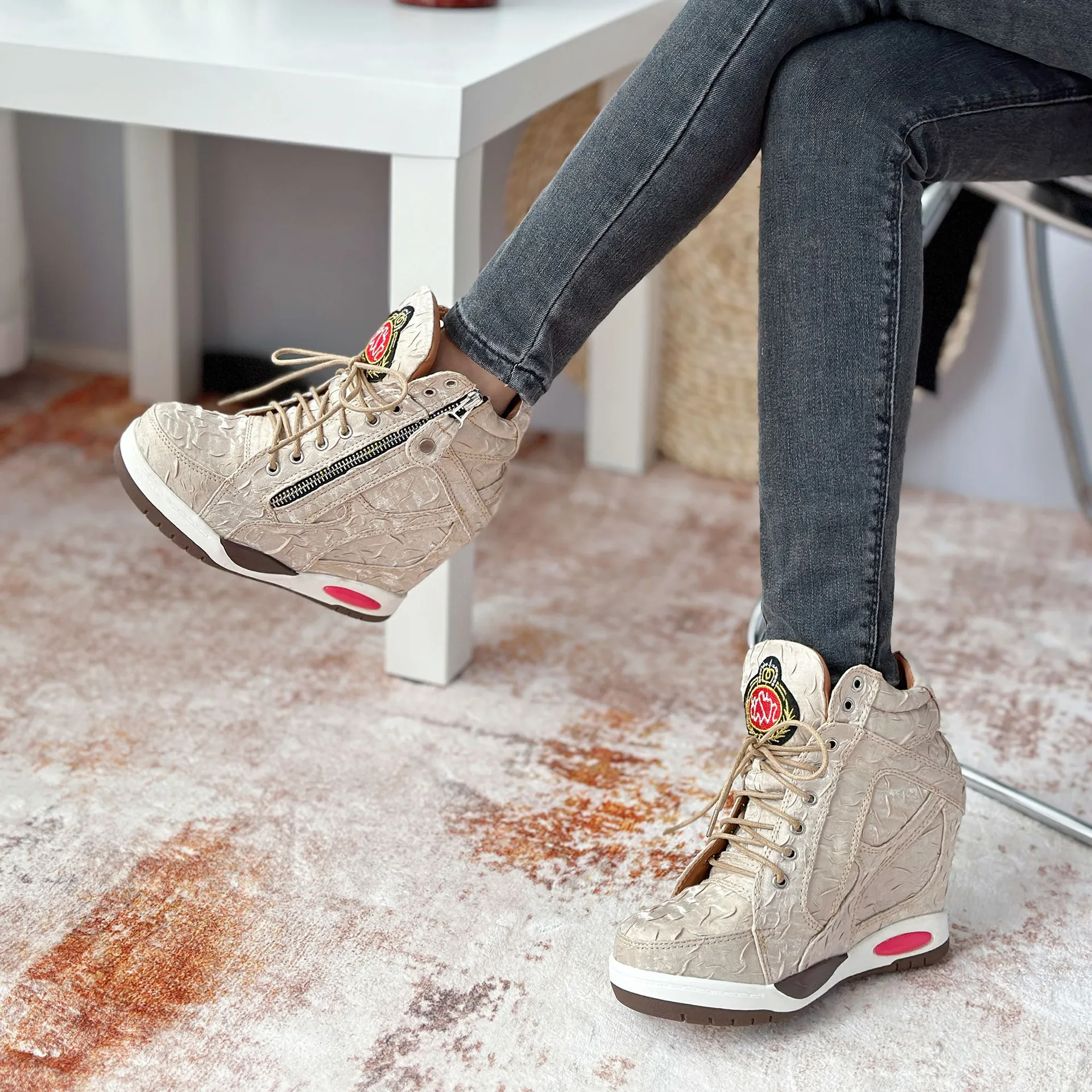 أحذية رياضية نسائية 2025 منصة الموضة مصمم نعل سميك...