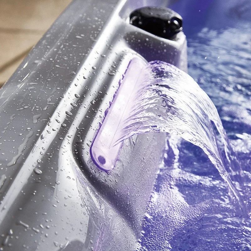 Outdoor Spa Hot Tub With LED Light