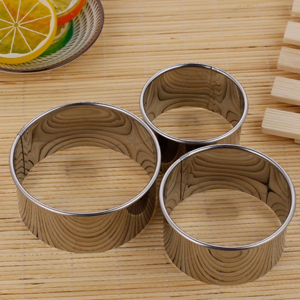 Dough Cutter Baking Tool Baking Accessories Baking Spatula Dumpling Maker 3Pcs/set Stainless Steel Dumpling Wrapper Molds Round Shaped Dough Cutting Tool Portable Dumplings Cutter Kitchen Gadgets
