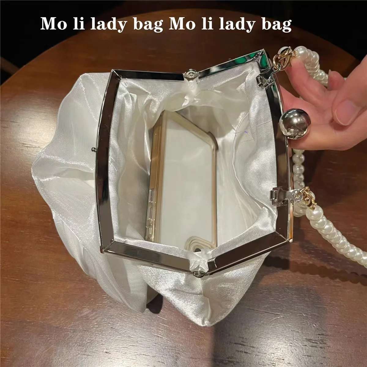 Luxury Designer Satin Floral Handbag Women Elegant Evening Bag Wedding Party Clutch Purse Pearl Beading Shoulder Crossbody Bag