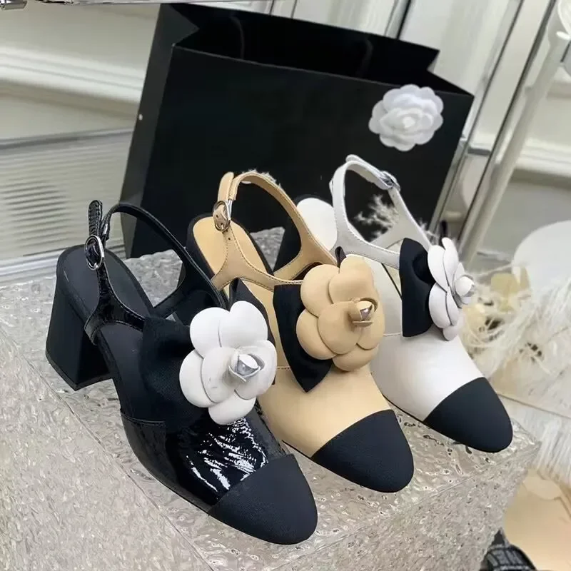 

2024 Summer New Thick High Heel Camellia Bow Pearl Sandals Round Toe Color Block Fashion Walk 34-44 Large Sandals