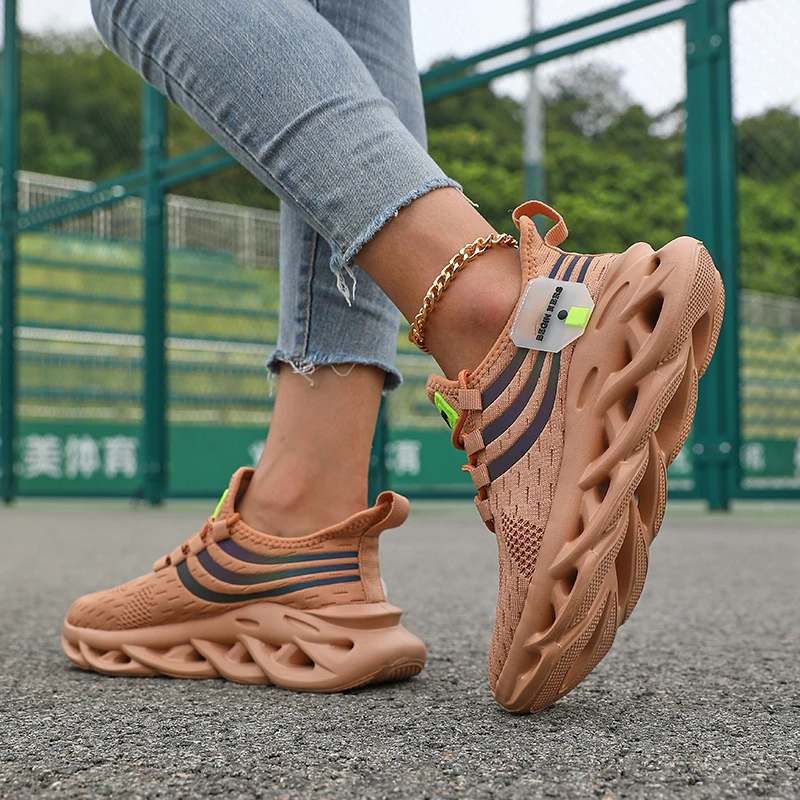 Men's Sports Shoes High Quality Breathable Casual Shoes Outdoor Anti Slip 2024 Women's Fashion Lightweight Fashion Tennis Shoes