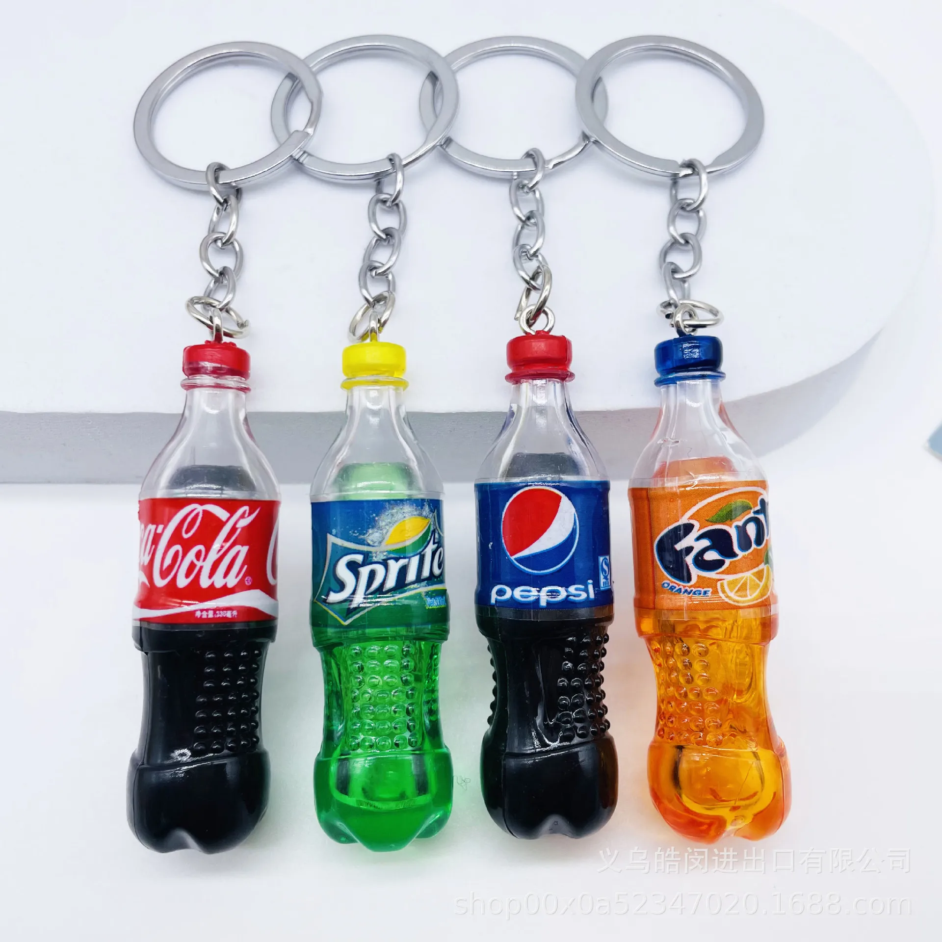 

Simulated Beverage Bottle Keychain Resin Doll Couple Key Chain Men Women Bag Pendant Children Mini Canned Drinks Bottle
