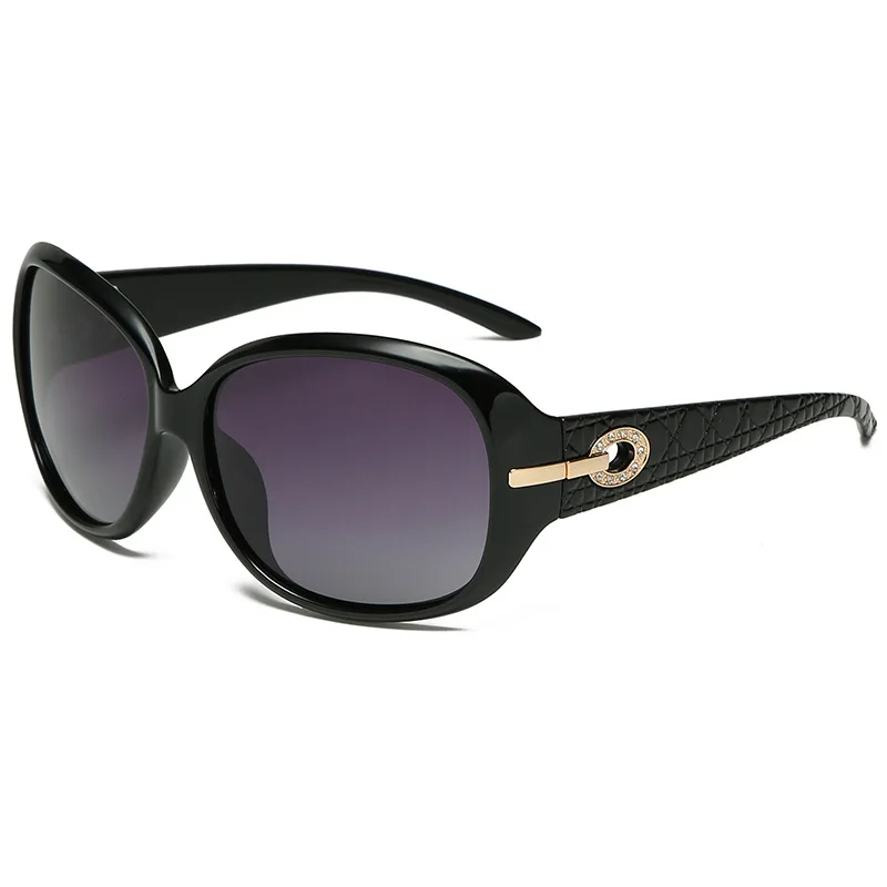Hot Selling New Glasses Women's Fashion Sunglasses Advanced Sense Polarized Summer Sun T112