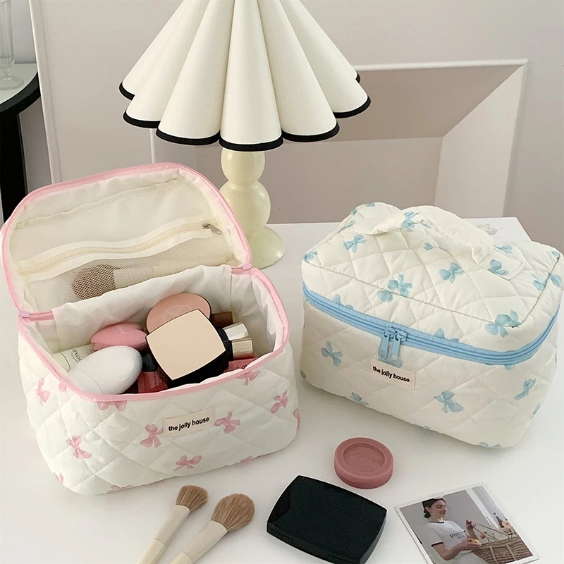 Bow Print Makeup Bag 2