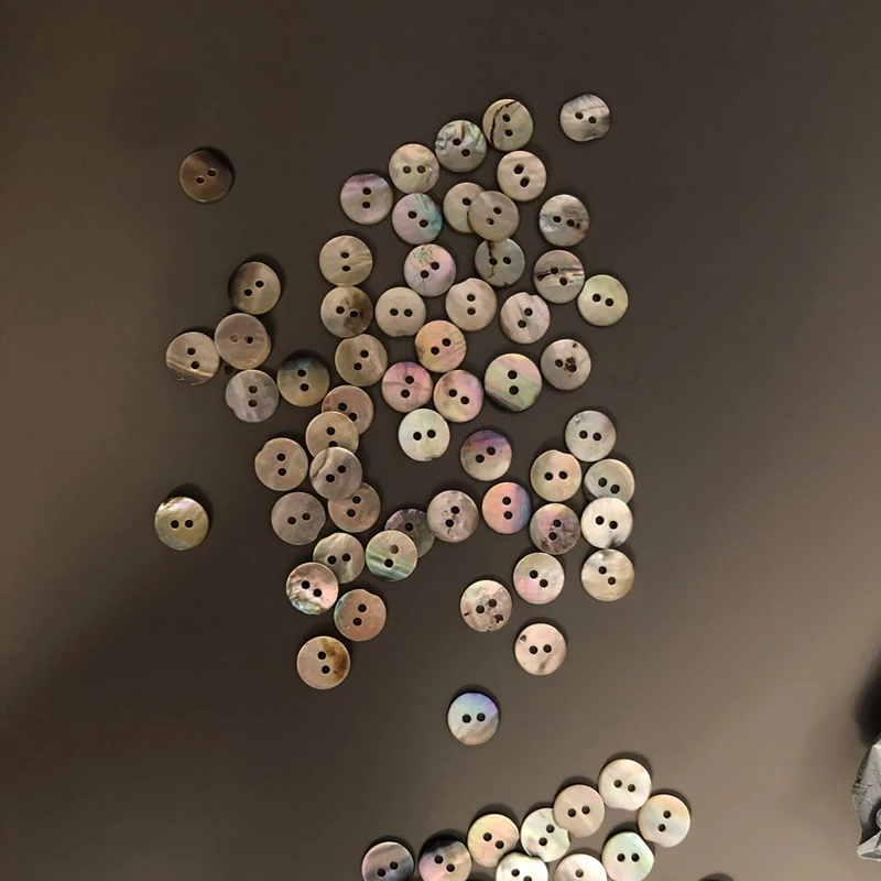 About 100pcs 10mm Small Natural Shell Sewing Buttons Mother Of Pearl Shell Round 2 Hole Button 5