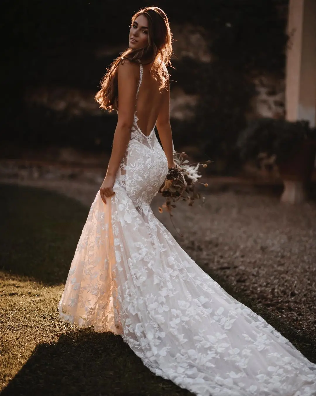 

FATAPAESE Sexy Wedding Dress Floral Lace Tulle Mermaid Staphetti Strap Backless Appliques Open Back Glitter Bride Gowns 2022