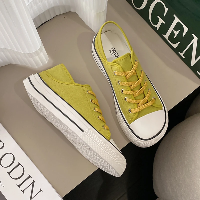 Los Tenis De Lona Y Cómo Usarlos De Manera Moderna | GQ