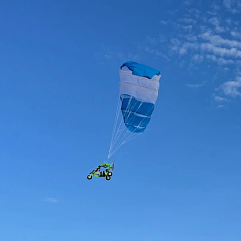 Détail du moteur Brushless 1104 et de l'installation électronique du parapente RC