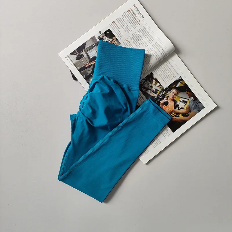 بنطلون رياضي نسائي بدون خياطة بخصر عالٍ ورفع للأرداف، بنطلون خوخي الشكل للجري والتمارين واليوغا، ليجنز ضيق للنساء