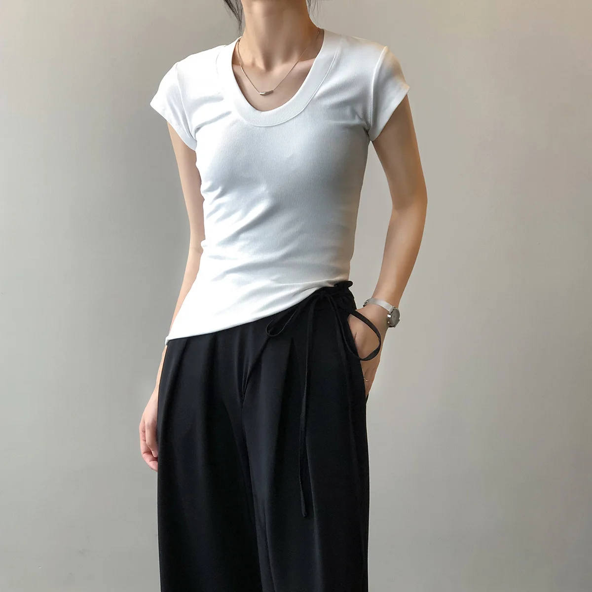 Title 3, Kadın Kısa Kollu Slim Fit Vintage Tişört Klasik...