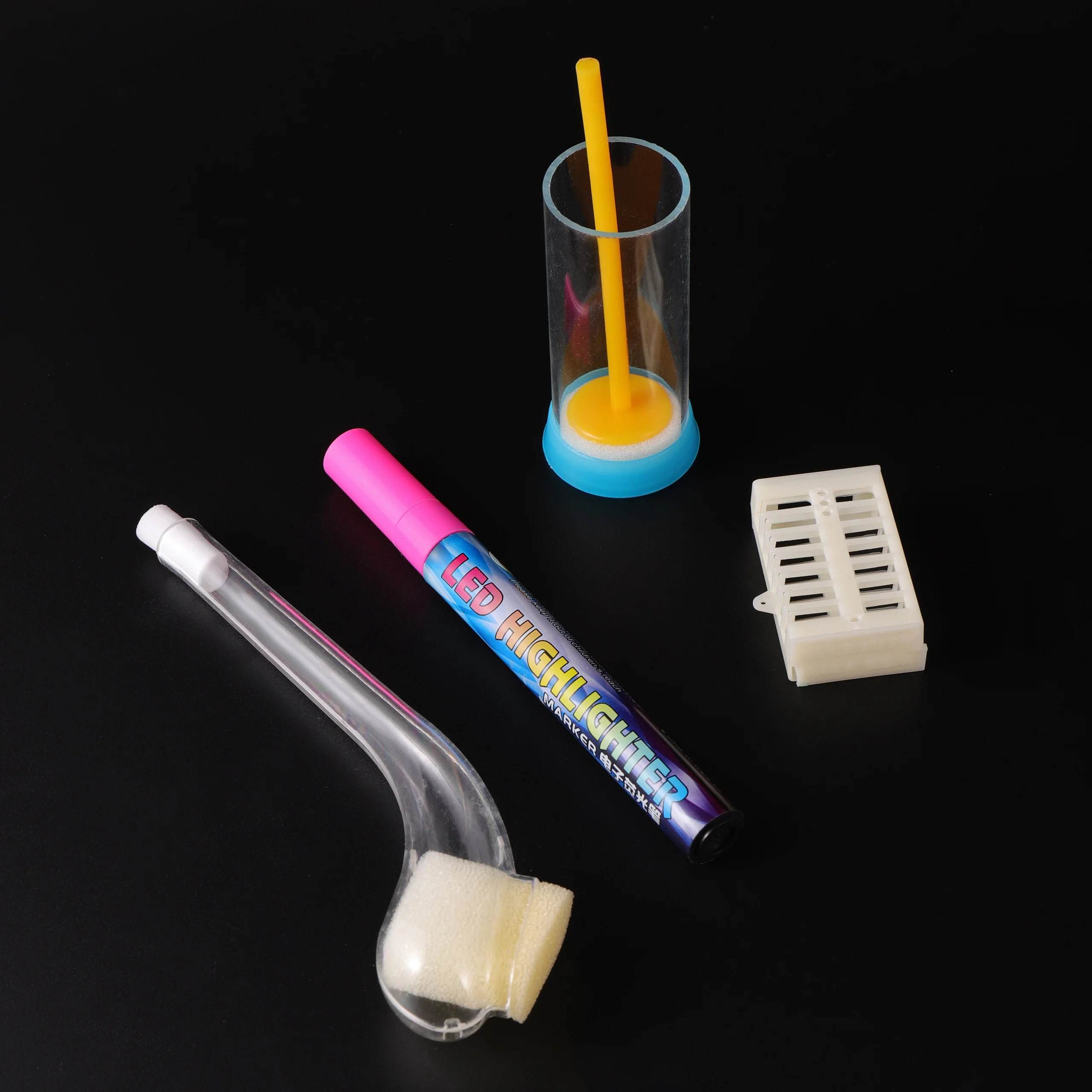 Queen Bee Marker Bottle with 8 Color Markers Beekeeping Tools Highlighter Marker Beekeeping Set Queen Bee Set