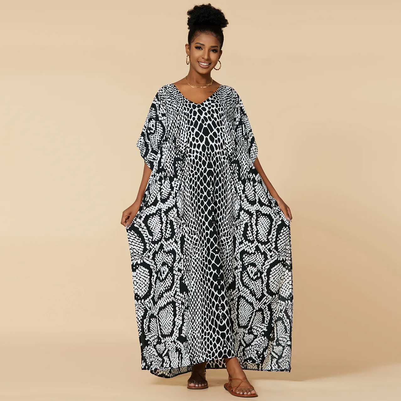 

2024 Summer Women's V-neck Short-sleeved Long Skirt Beach Smock Cotton Positioning Pattern Printed Holiday Robe Dress