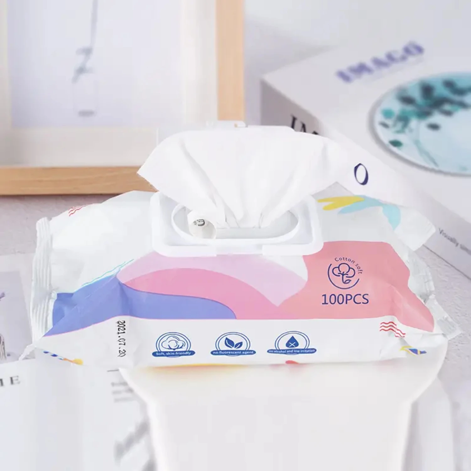 100 Pieces Of Sanitary Baby's Wipes Specialied For Hand And Mouth
