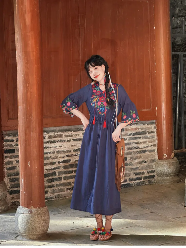 

Женское длинное платье в стиле ретро BULOCHOVA, свободное праздничное платье из хлопка и льна с V-образным вырезом и расширяющимся книзу рукавом и вышивкой, в национальном стиле, 2023