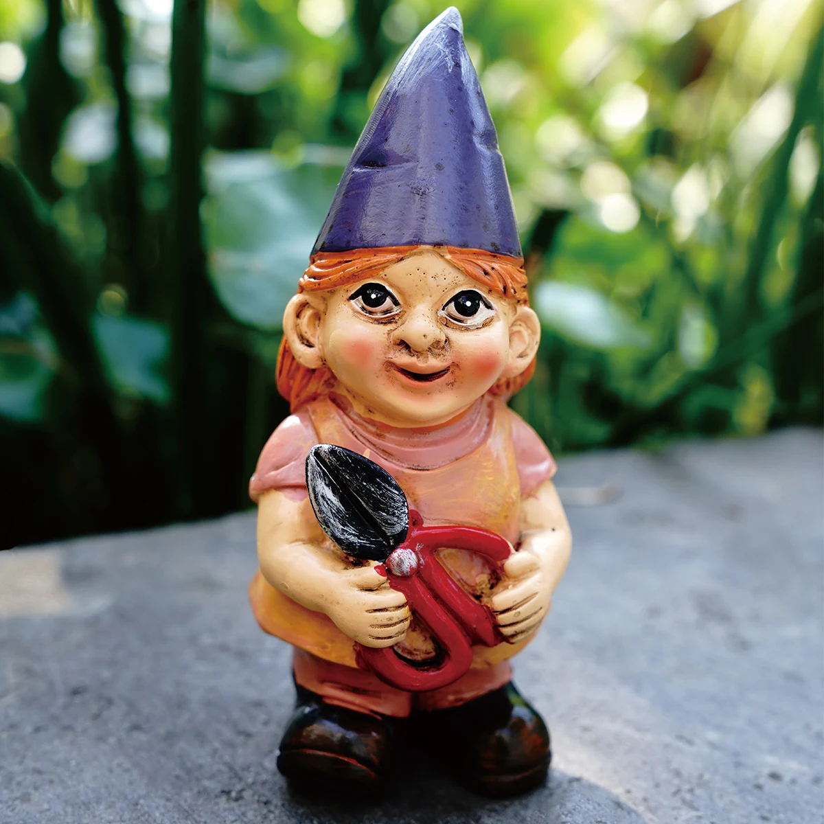 1PC, resin material gardener-shaped garden statue ornament, suitable for home, garden, courtyard and micro-landscape creation