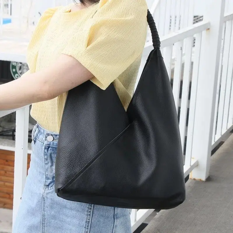 

2024 new First layer cow leather single-shoulder women's handbag leather soft leather women's casual middle-aged mother bag