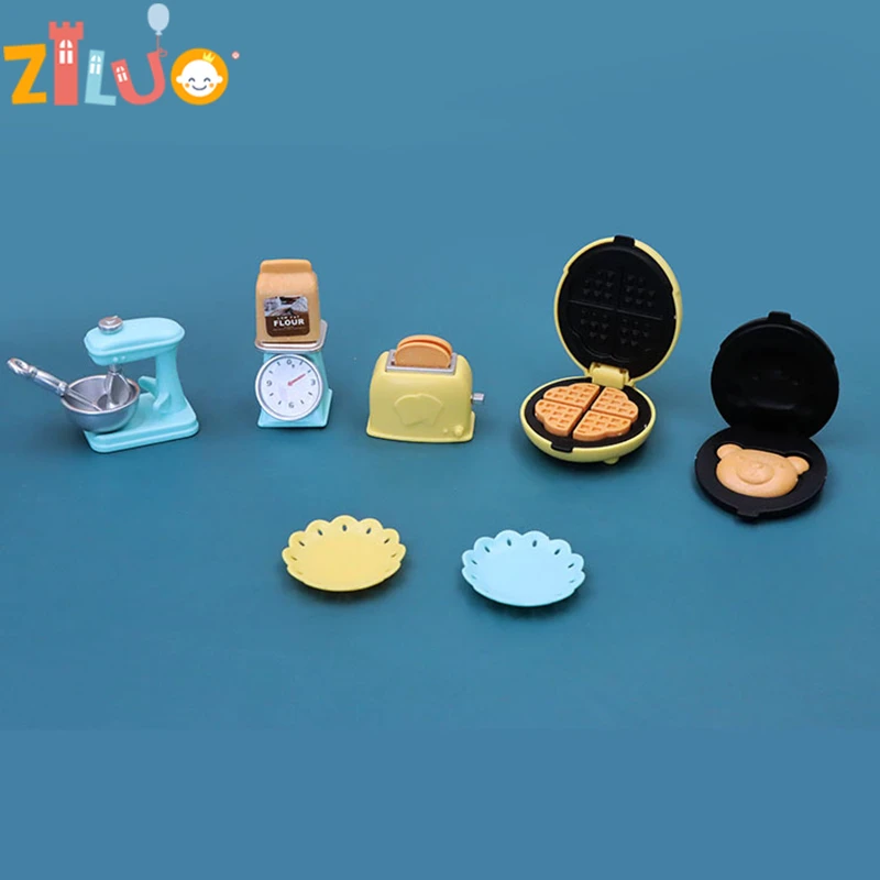 1/12 Scale Miniature Items Dollhouse Bread Machine With Toast Miniature Cute Decorations Toaster Dollhouse Mini Accessories