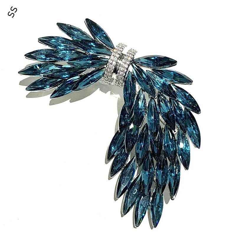 

Luxury Quality Austrian Crystal Feather Brooch Premium Coat Wing Corsage Copper Inlaid Zircon Gemstone Pins for Women Suits