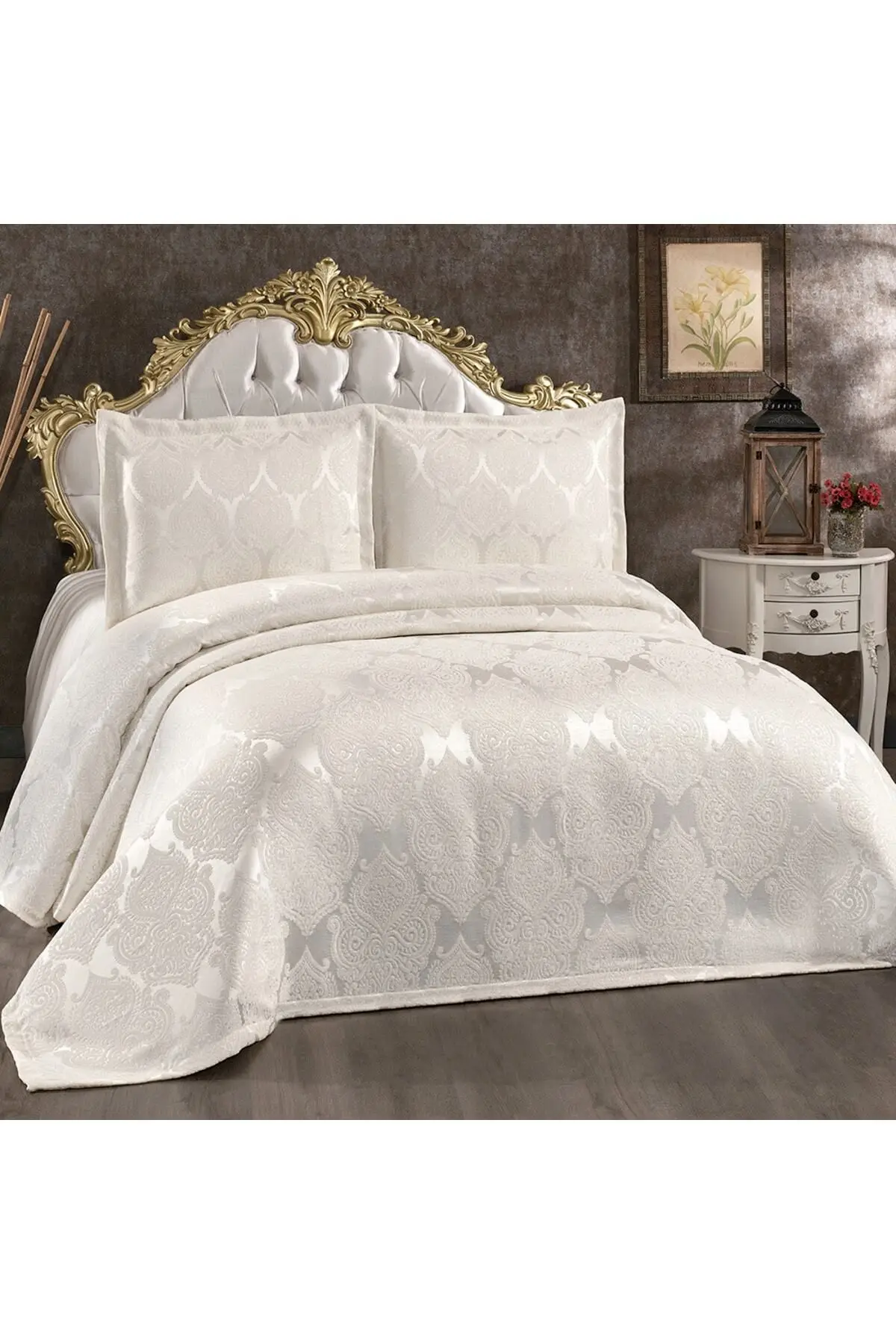 

Cream Double Chenille Pique Bedspread