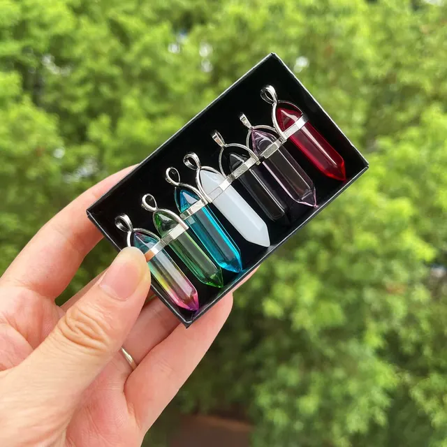 고유한 아름다움과 힐링력을 가진 육각형 크리스탈 비즈