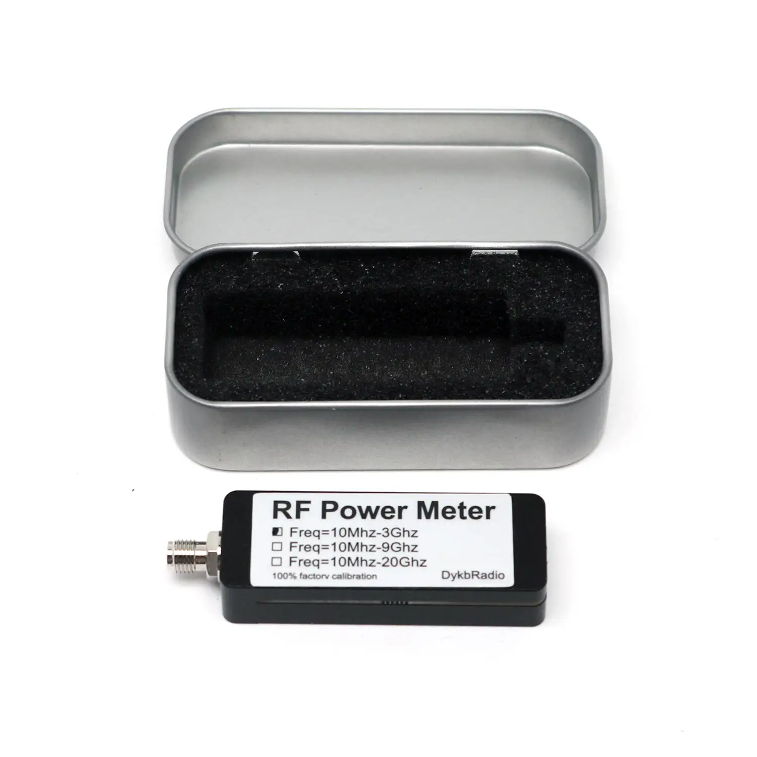 Compteur de puissance RF portable 10MHz-20GHz utilisé sur un drone FPV pour analyse de signal en vol