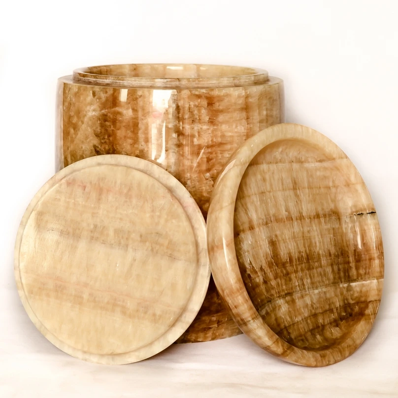 Low Price High Quality Pure Marble Cremation Urn Jar for Daily Use With