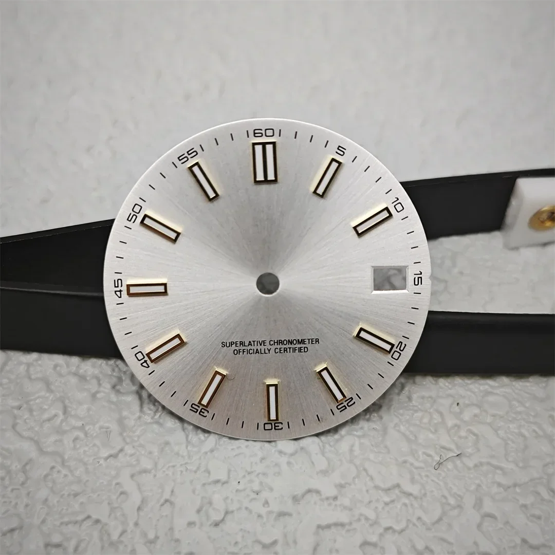 Watch Face Accessories 28.5mm Date Dial NH35 Minimalist Dial Set BGW9 Blue Luminous Watch Face Modified Watch Accessories for NH35/NH36 Movement