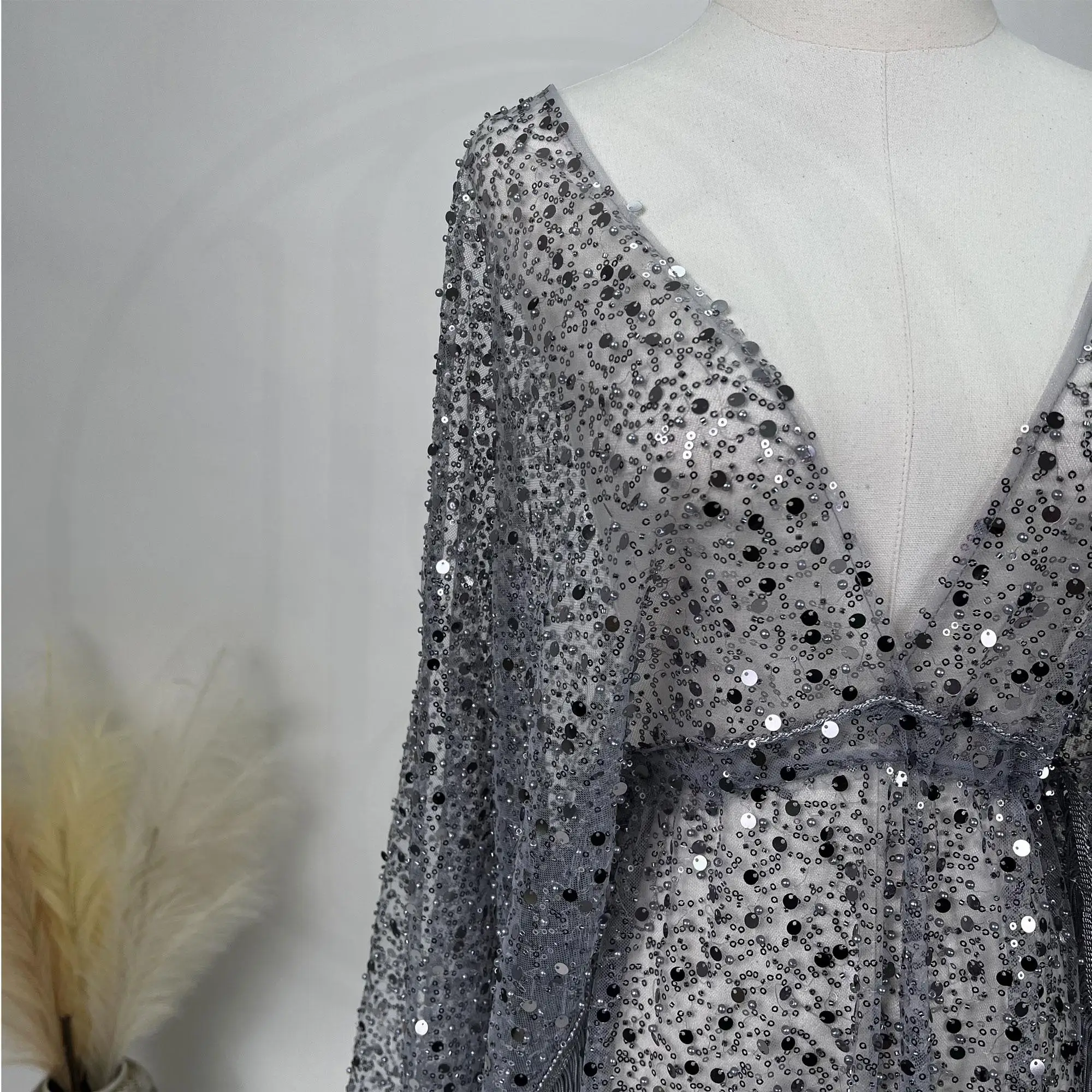 Don&Judy Tüll-Stickerei-Kleid für schwangere Frauen mit Pailletten, Perlen-Quastenkleid, sexy Kleidung mit V-Ausschnitt für die Abendparty – Detail 6