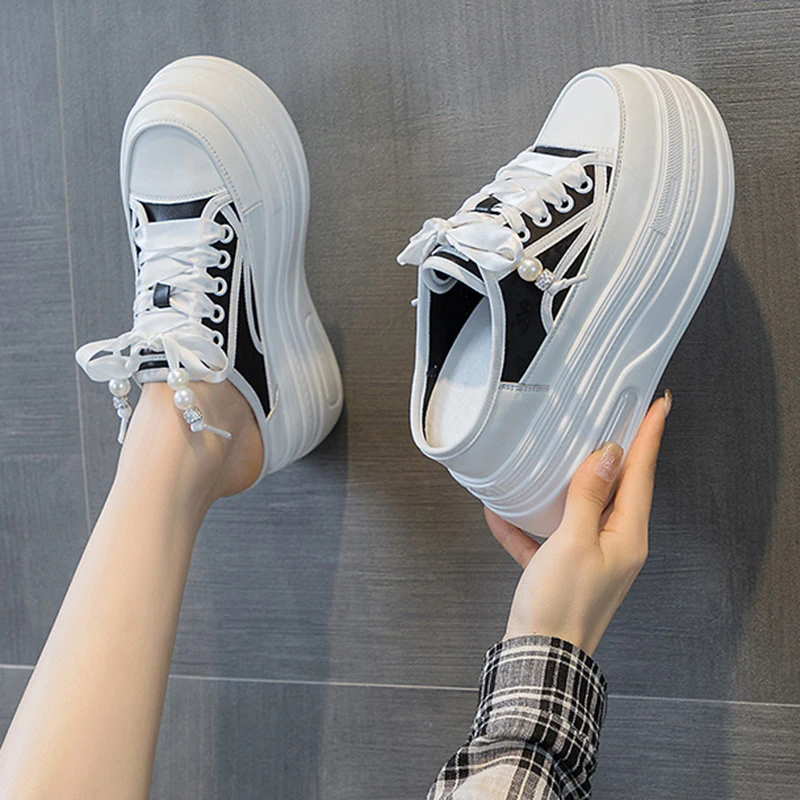 Sneaker donna con lacci e suola spessa per uso quotidiano_voghion.com