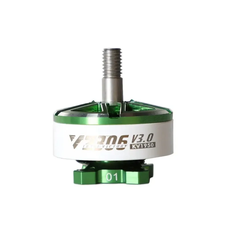 Moteur FPV 2207/2306 V3 1750-2550KV installé sur un bras de drone, prêt pour le vol.