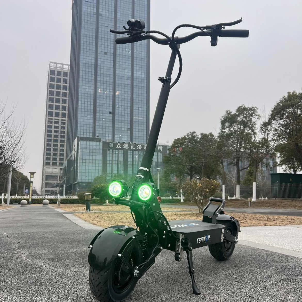 60V Adult 11inch Electric Scooter 30Ah 35Ah 40Ah Lithium Battery C-type Spring Damping 75-85km/h Foldable Scooter