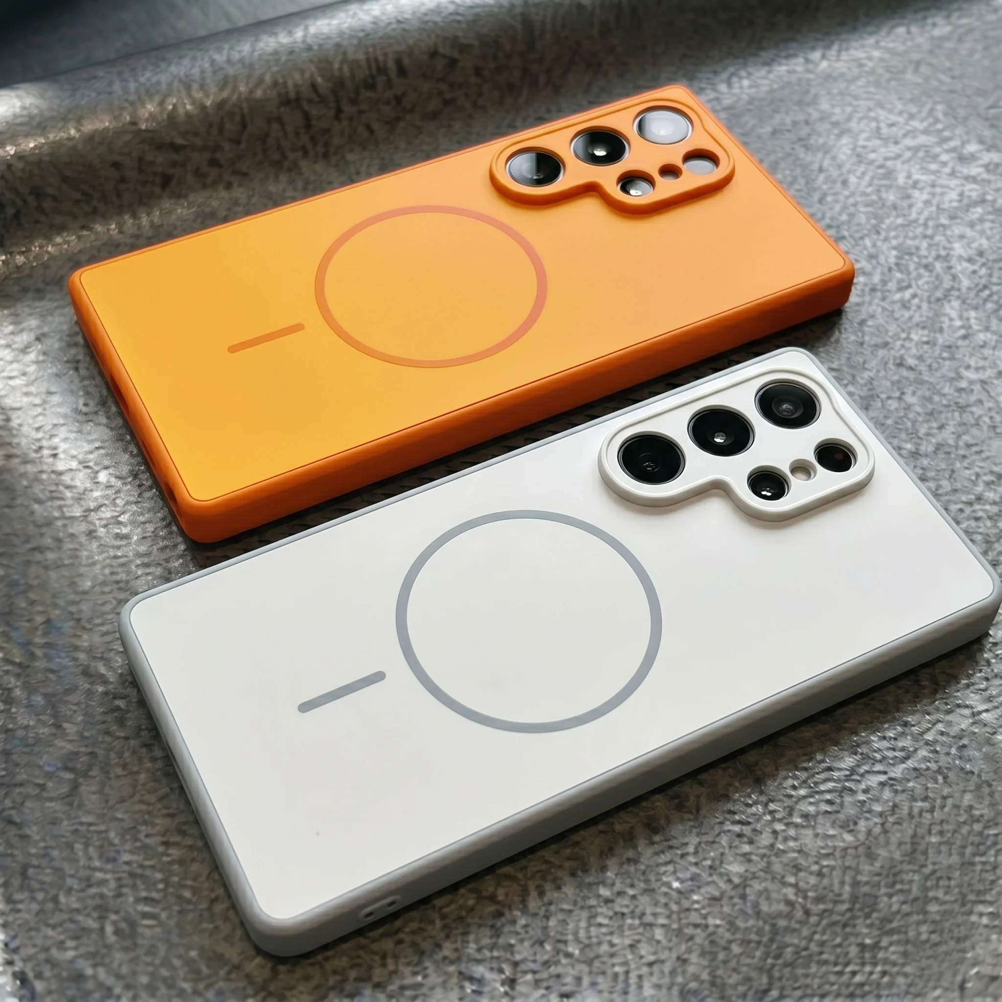 Luxury Magnetic Wireless Charging Case with Matte Bumper Cover