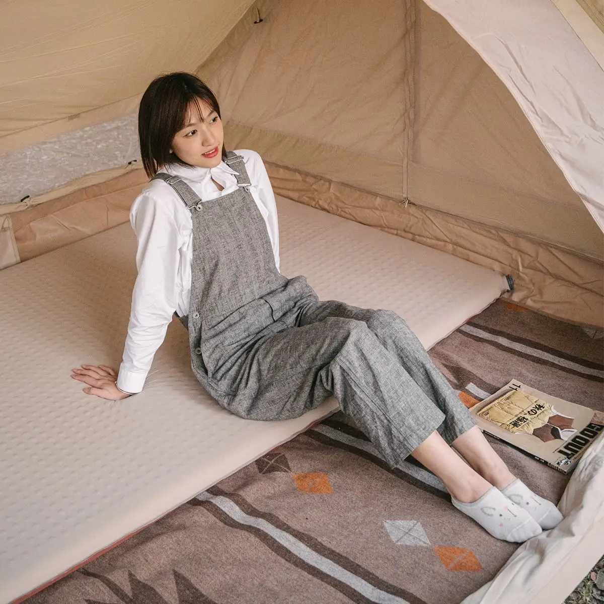 Outdoor Camping Self inflating Air Mattress sleeping pad inflatable mattress camping mattress