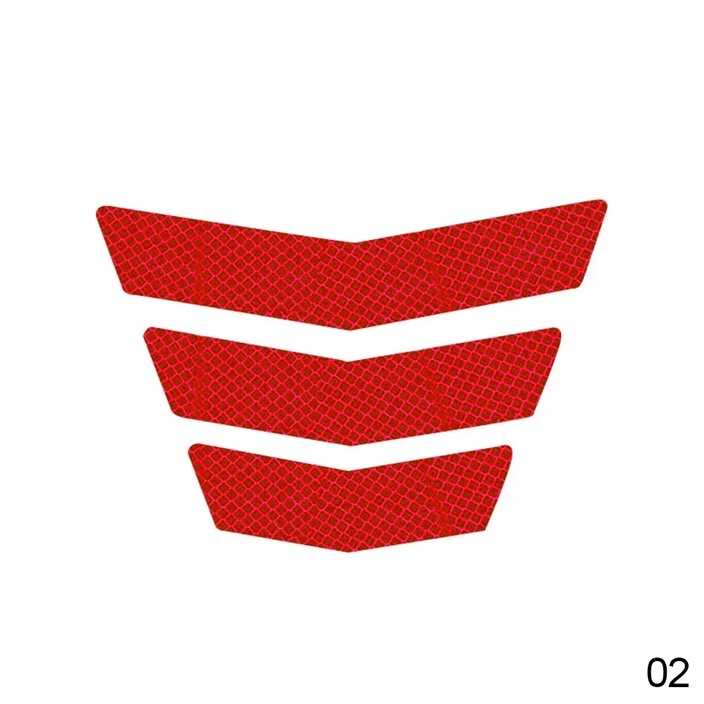 3X motosiklet çıkartmaları yansıtıcı uyarı trapez ok kuyruk çamurluk yarış tampon çıkartması yapışkan bant araba için Pegatinas Moto